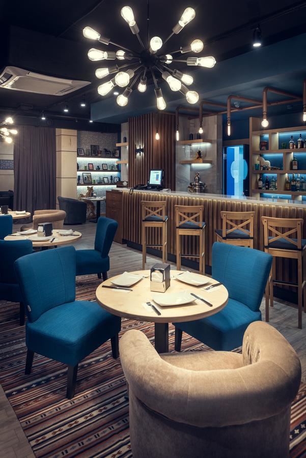 Aykun Hotel By Ag Hotels Group Astana Exteriör bild