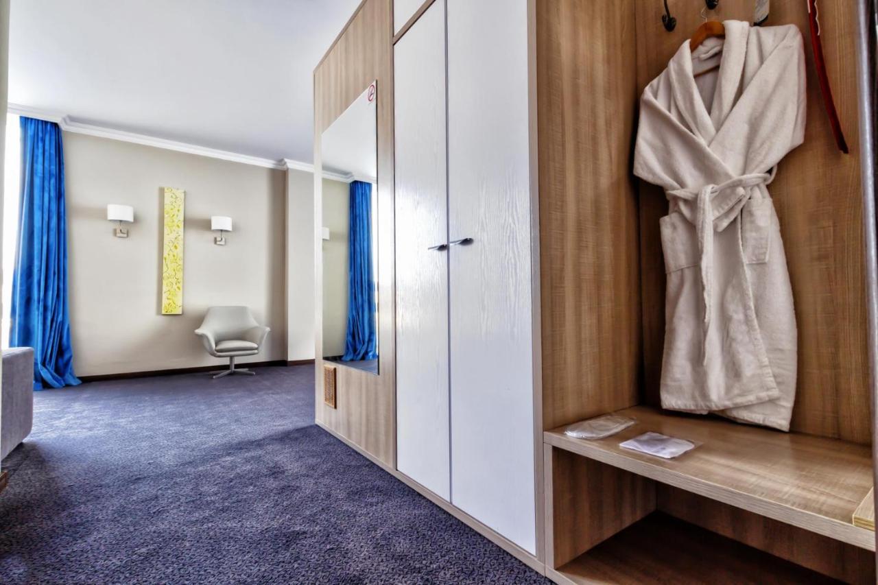 Aykun Hotel By Ag Hotels Group Astana Exteriör bild